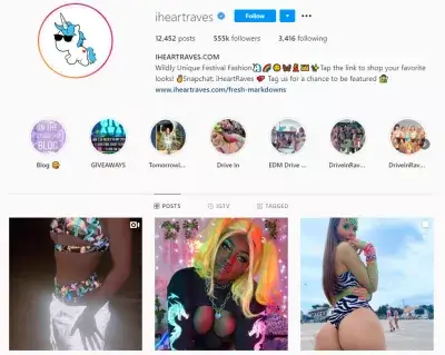 كيف يستخدم المؤثرون البكرات في Instagram؟ : https://www.instagram.com/iheartraves/